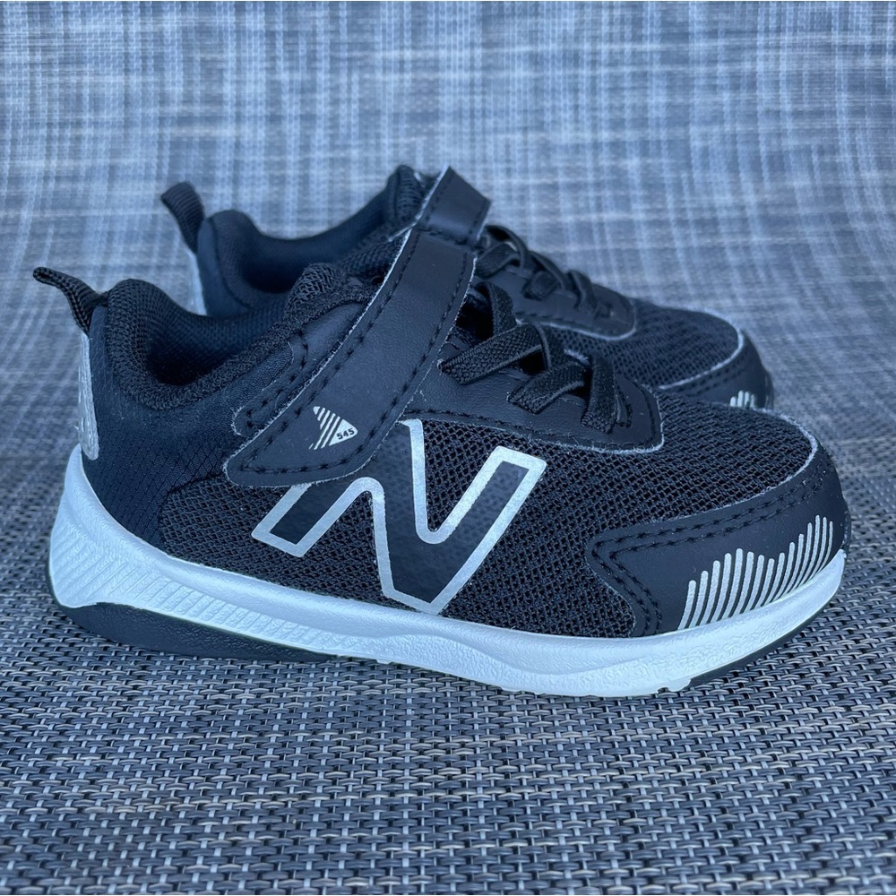 New Balance Kids 545 Dynasoft Black Active Sneakers Infant Size 5